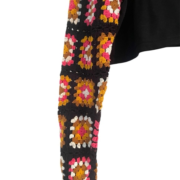 Forever 21 Crochet Sleeve Cropped Sweater Black Size: M Women's - Picture 3 of 5